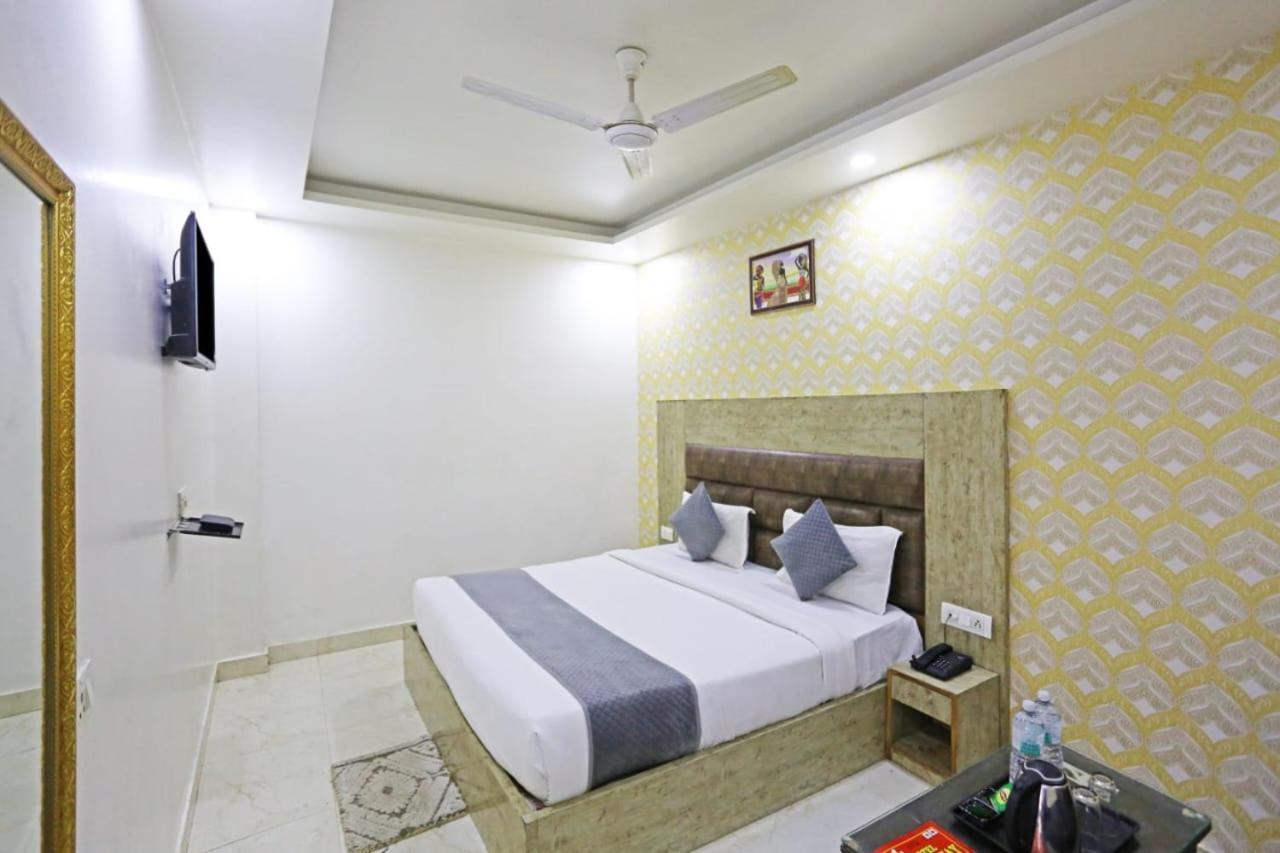 Hotel Broadway Near Delhi Airport New Delhi Bagian luar foto