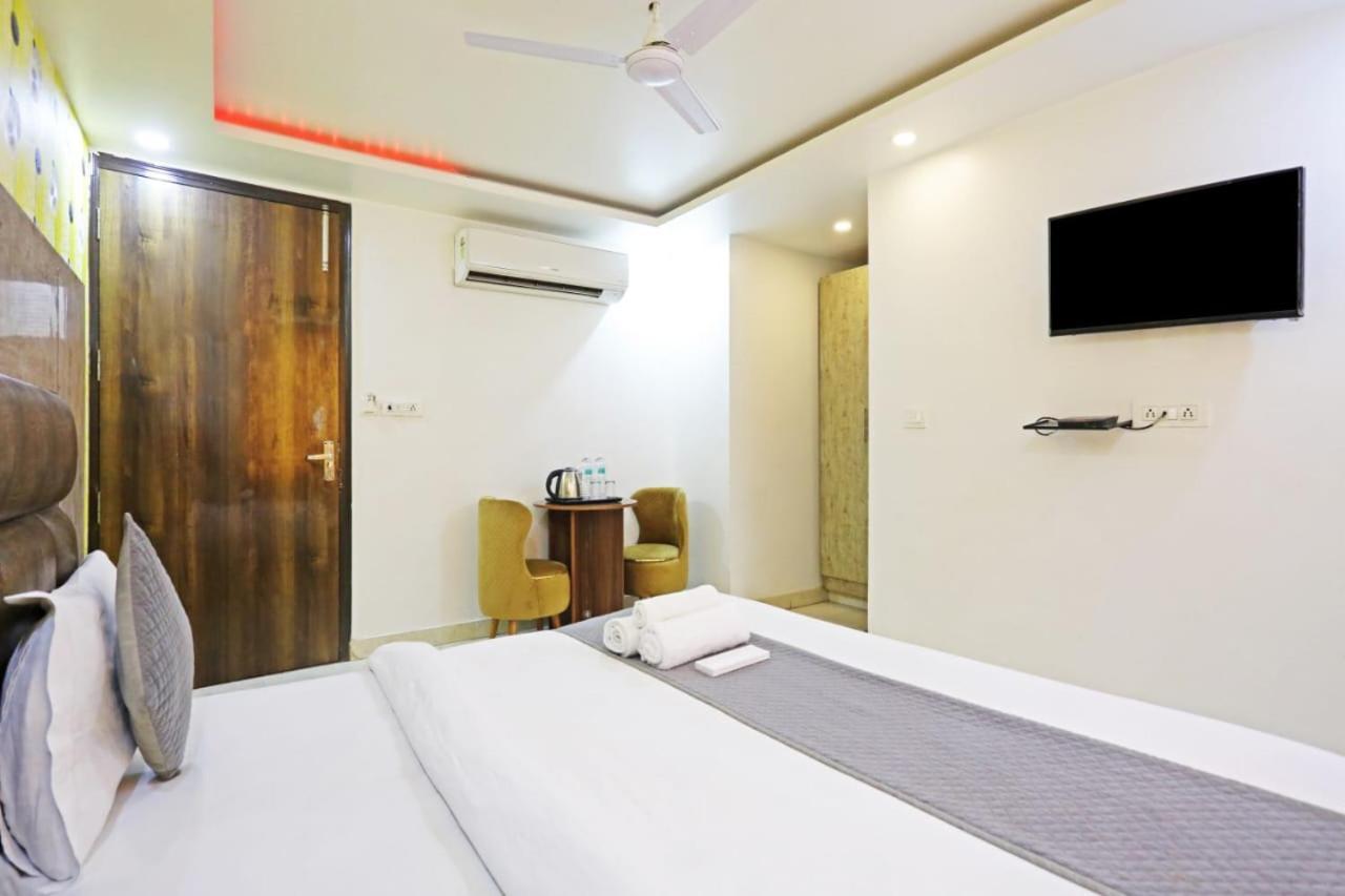 Hotel Broadway Near Delhi Airport New Delhi Bagian luar foto