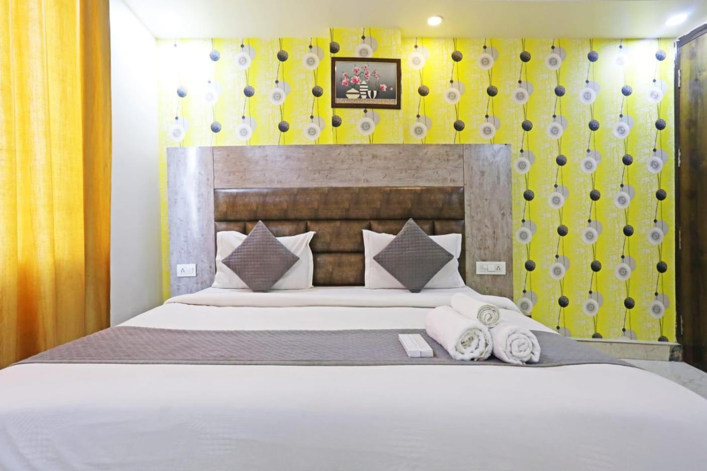 Hotel Broadway Near Delhi Airport New Delhi Bagian luar foto