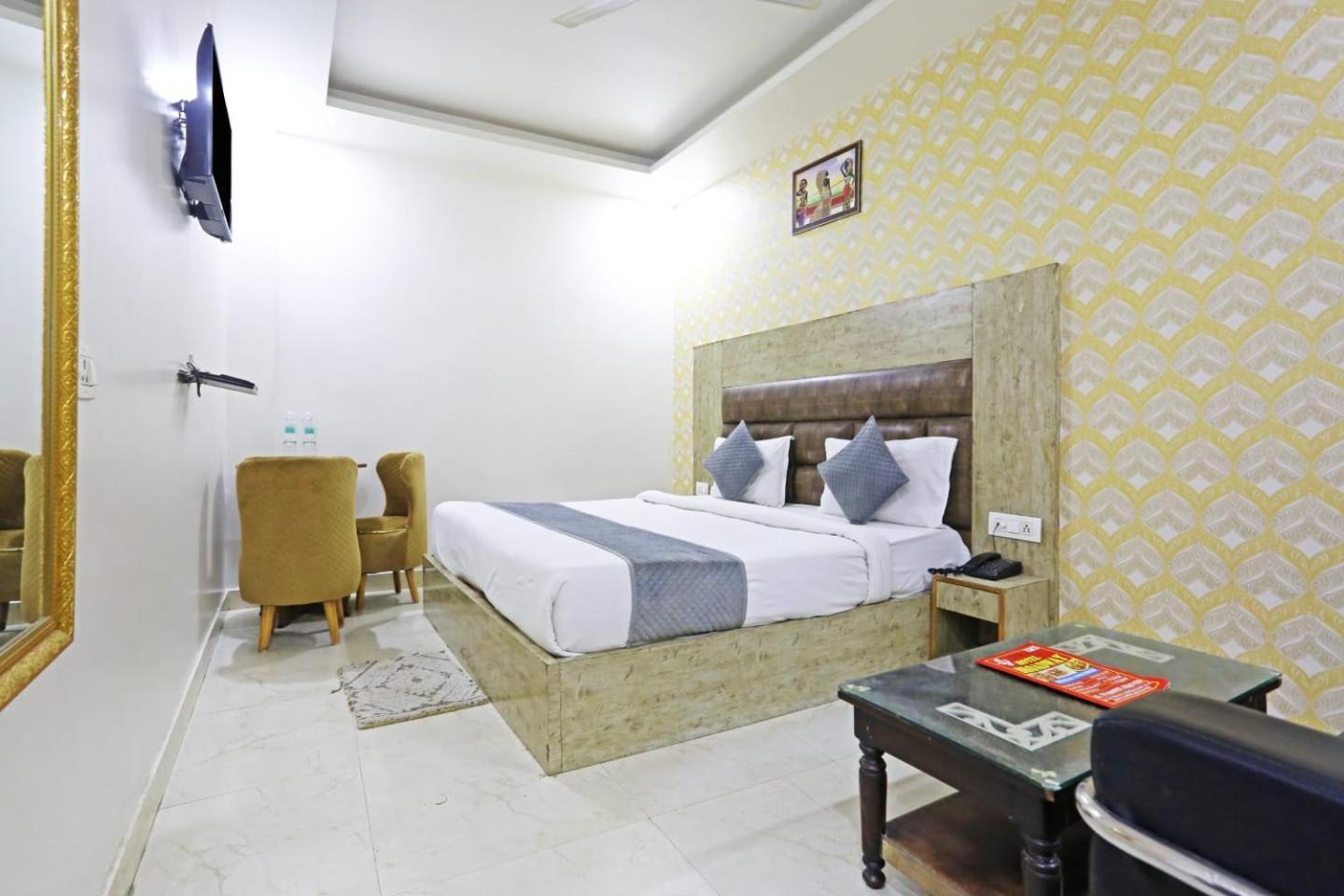 Hotel Broadway Near Delhi Airport New Delhi Bagian luar foto