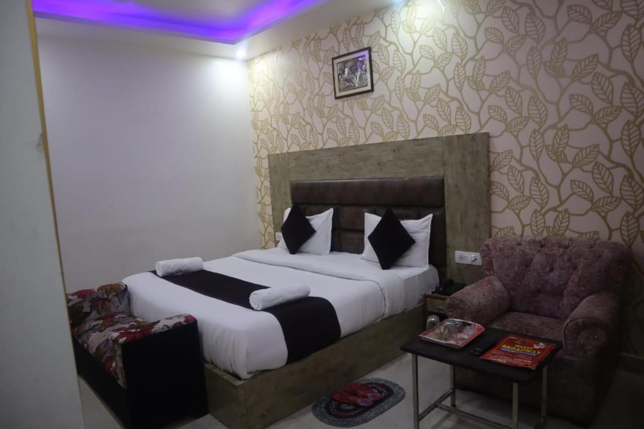 Hotel Broadway Near Delhi Airport New Delhi Bagian luar foto