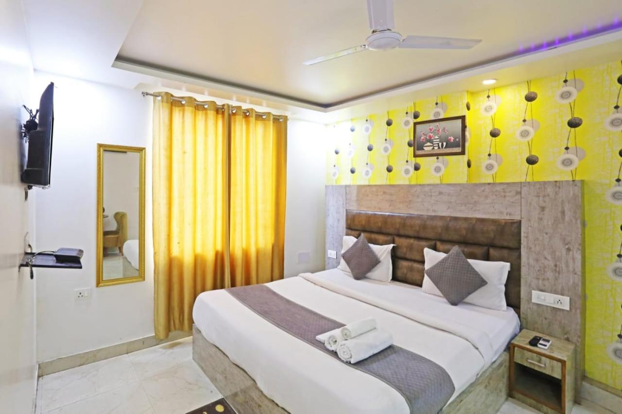 Hotel Broadway Near Delhi Airport New Delhi Bagian luar foto