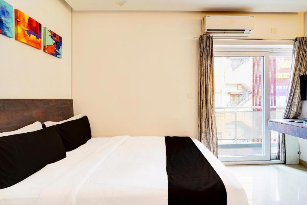 Hotel Broadway Near Delhi Airport New Delhi Bagian luar foto